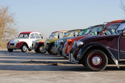 Rally Speurtocht in een oldtimer-image