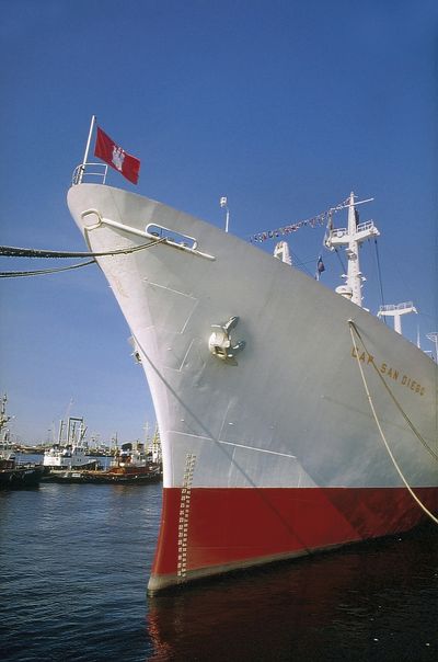 Winter Klettern unter Deck der Cap San Diego-image